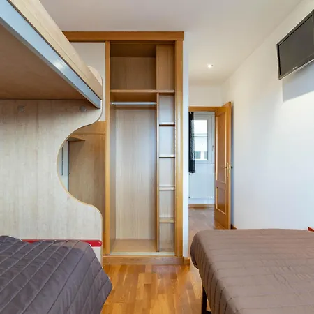 Celso Emilio Ferreiro Apartment *