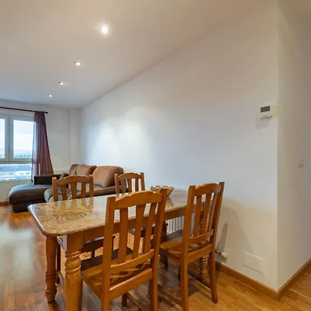 Celso Emilio Ferreiro Apartman