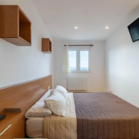 Apartment Celso Emilio Ferreiro *