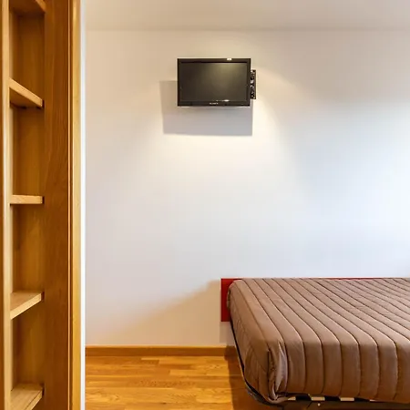 Apartment Celso Emilio Ferreiro *